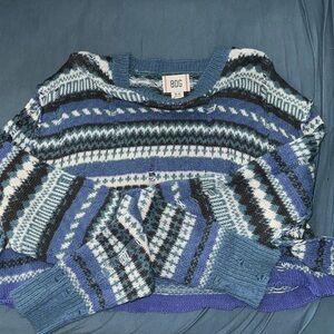 UO CROP SWEATER